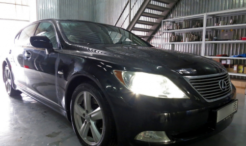 Прошивка на Евро-2 и удаление катализаторов на Lexus LS 460 367hp 2008 года выпуска