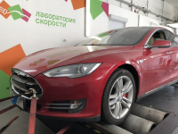 Замеры на диностенде Tesla P85 (Фото 1)